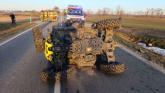 Auto uderzyło w quada. Na miejsce wypadku wezwano śmigłowiec ratunkowy!