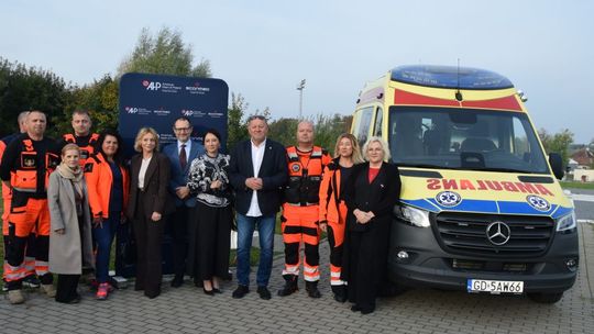 Karetka za 950 tys. zł trafiła do Dzierzgonia. To nie koniec planów w Sztumie