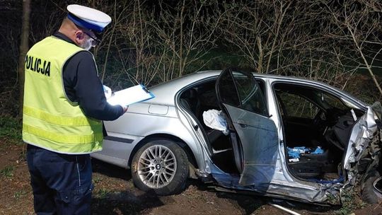 Po wypadku 23-latka przetransportowana śmigłowcem do szpitala w Elblągu