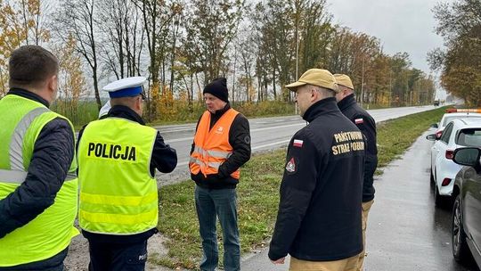 Służby spotkały się na miejscu tragedii gdzie zginął 55-letni pasażer
