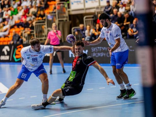 Czerwono-czarni ograni przez Stal Mielec Czerwono-czarni ograni przez Stal Mielec