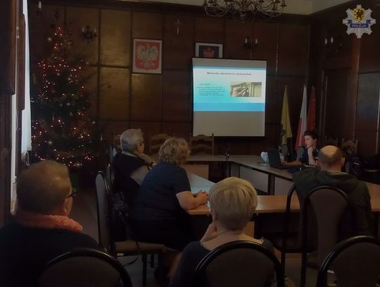 Debata z seniorami w Prabutach
