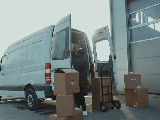 Jak opakowania z tektury litej wspierają zrównoważony transport w erze ekologicznej logistyki?