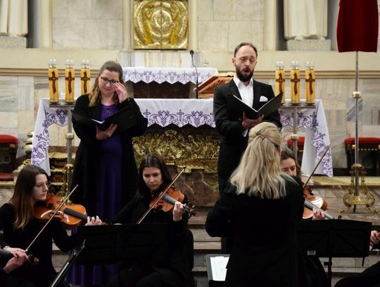 „Koncert pasyjny” pamięci ofiar katastrofy smoleński