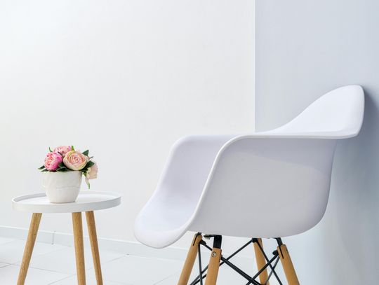 Krzesła skandynawskie: minimalizm i elegancja
