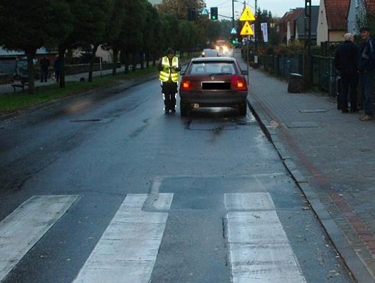 Pijany kierowca potrącił kobietę na „pasach”