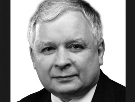 Plakaty z wizerunkiem Lecha Kaczyńskiego. Hołd ofiarom &amp;quot;drugiego&amp;quot; Katynia&amp;quot;