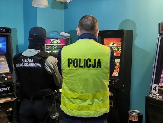 Udane zatrzymania policji skarbowej z Kwidzyna. Zatrzymanie nielegalnych automatów do hazardów wartych 72 tys. zł