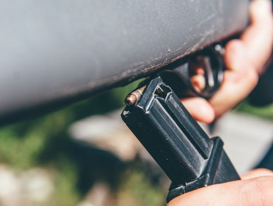 W jaki sposób bezpiecznie przechowywać broń?