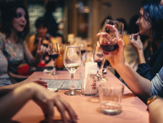 Wino – co warto wiedzieć przed zakupem? Podpowiadamy!