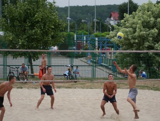 Zagraj w siatkówkę plażową