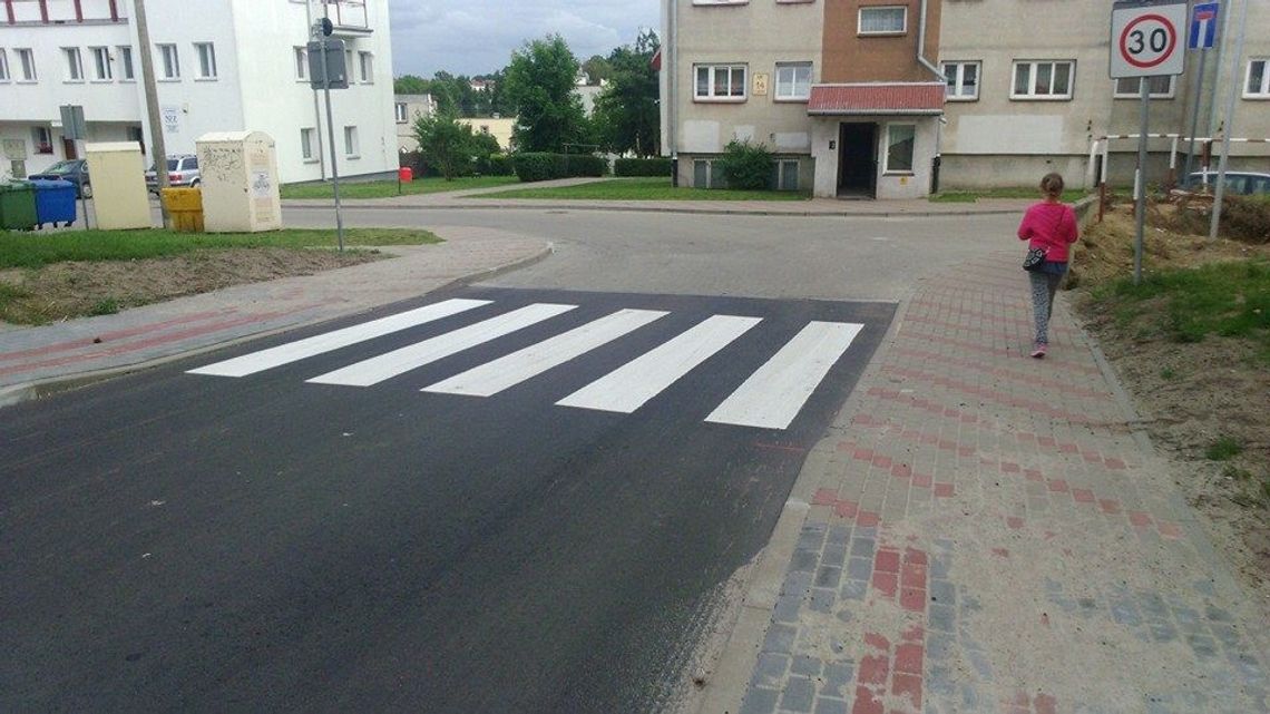 Budują chodniki, remontują drogi