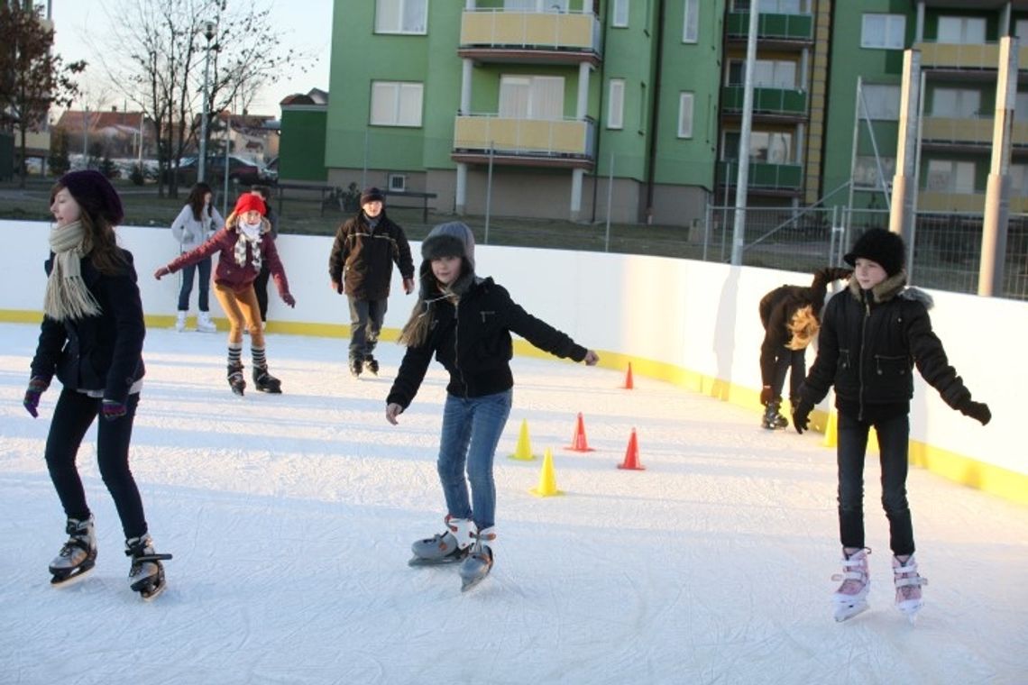 Doskwiera brak lodowiska