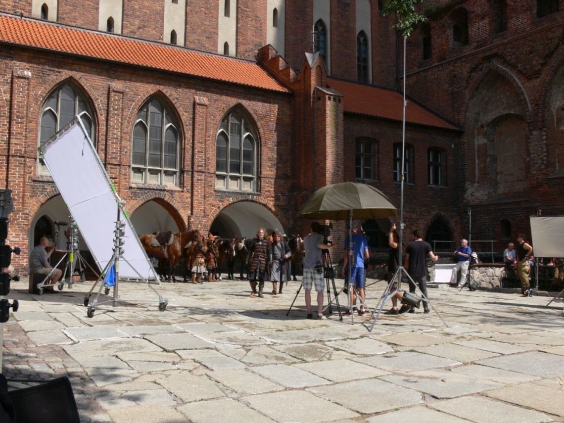 Ekipa filmowa ponownie na zamku Kręcono „Koronę królów”