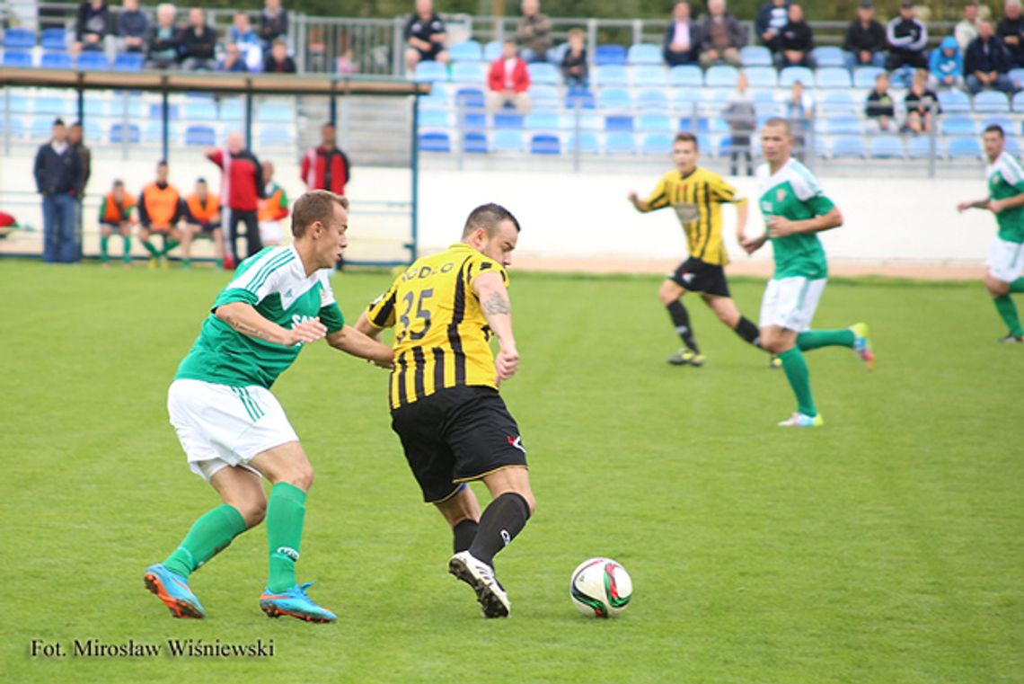 Hat-trick Adama Reise