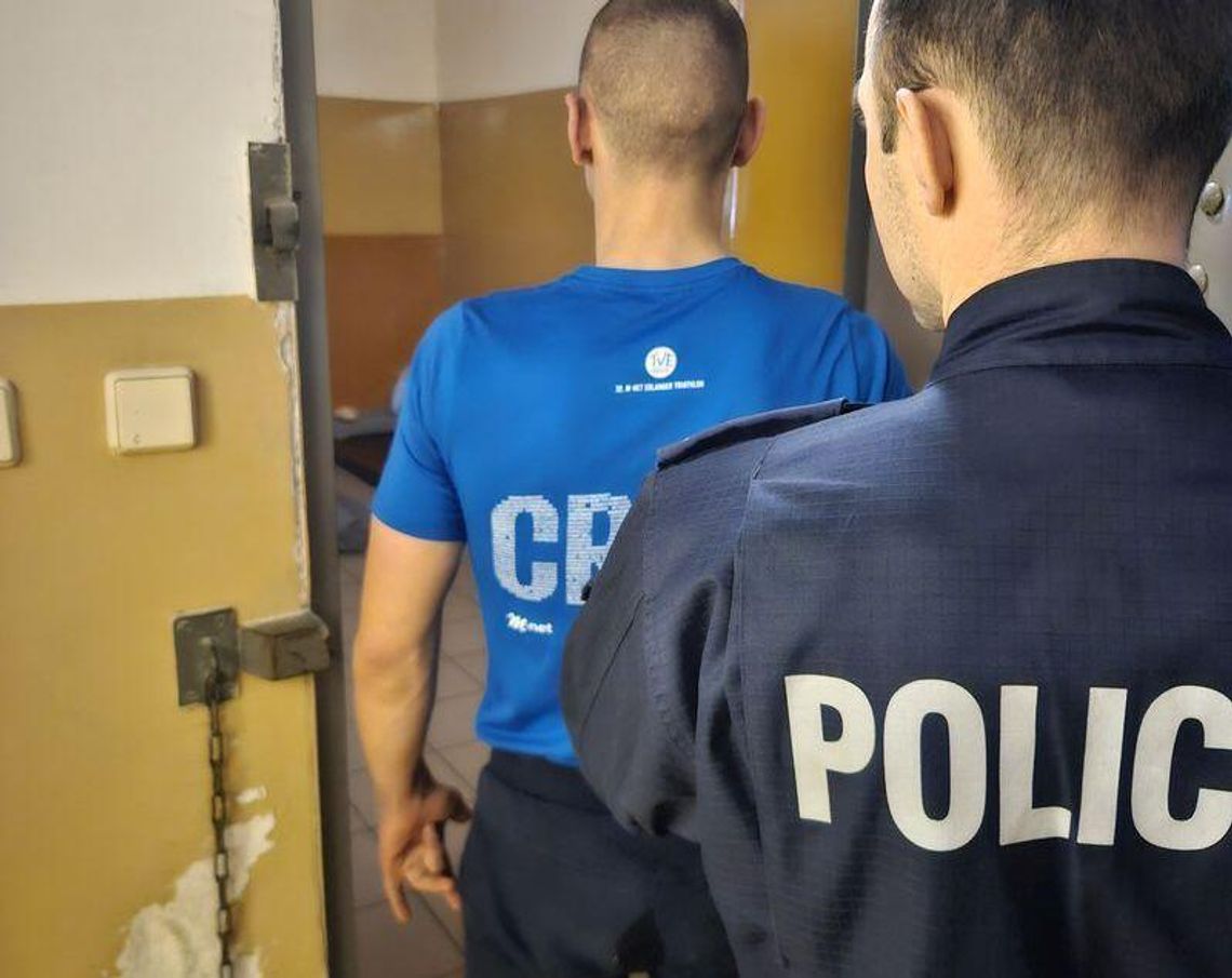 Poszukiwany 20-latek i KRYSZTAŁ NA STOLE!! Policyjna akcja podczas imprezy