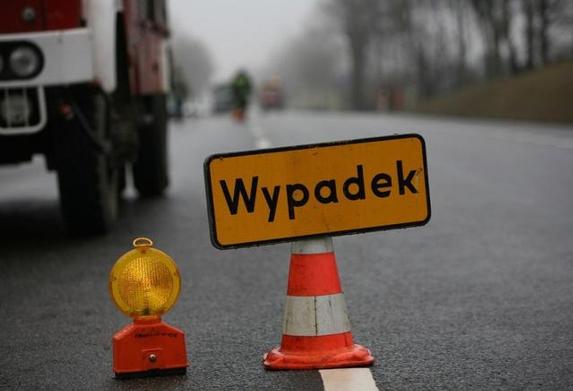 Potrącenie pieszych na jezdni Potrącenie pieszych na jezdni