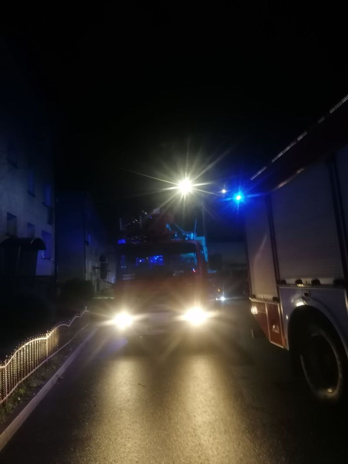 Pożar w mieszkaniu w Górkach - 18 osób ewakuowanych