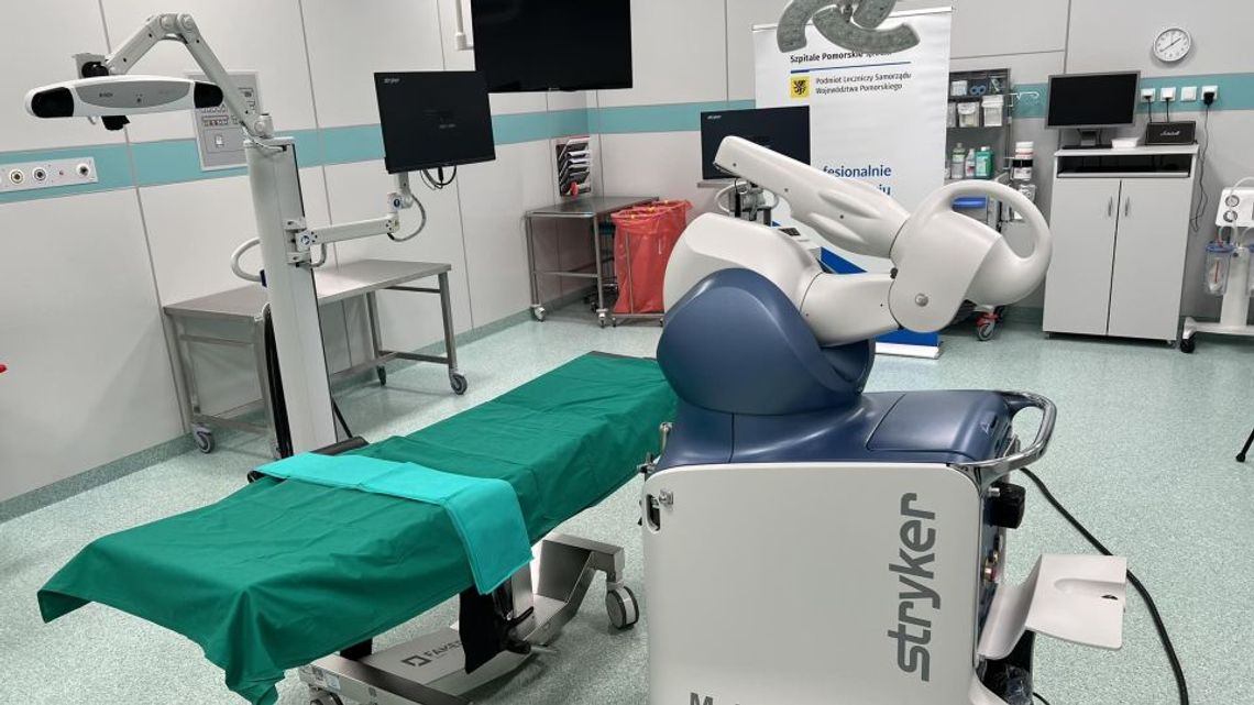 Supernowoczesny robot wspomagający wszczepianie endoprotez za ponad 5 milionów zł trafia do szpitala w Wejherowie