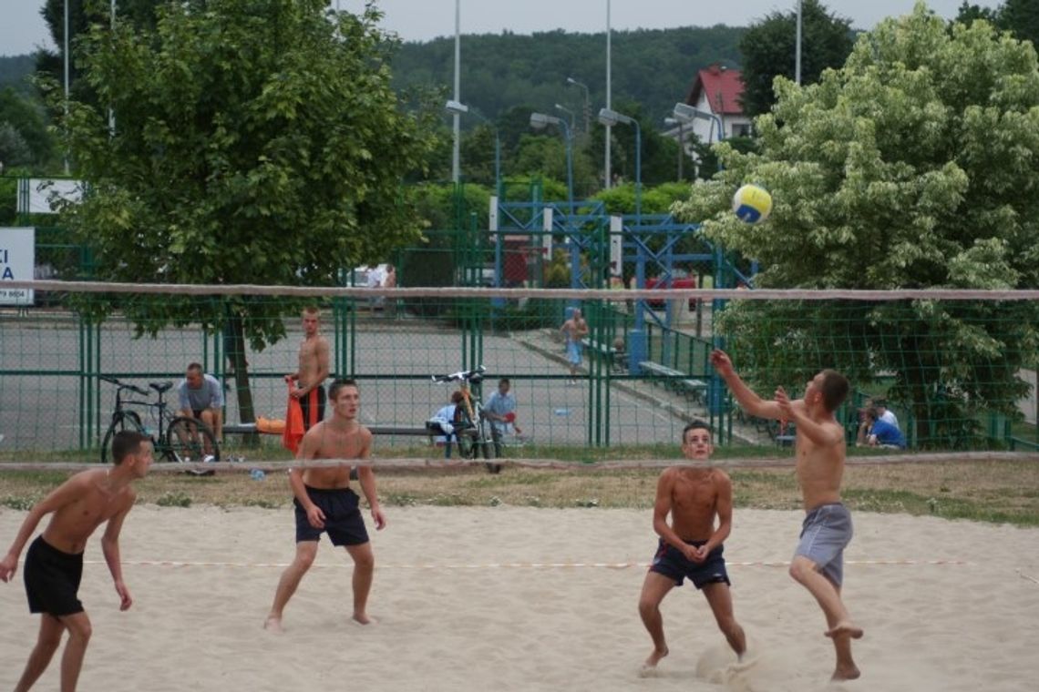 Zagraj w siatkówkę plażową