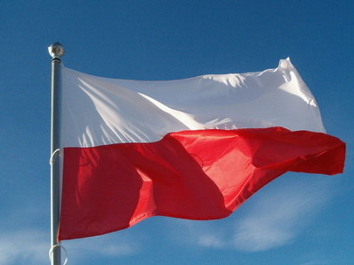 Znieważył polską flagę